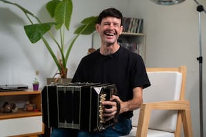 Tiene 52 años, no podía respirar y hoy comparte su historia de resiliencia con final feliz