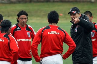 Gallardo, Bielsa, Simeone, Pochettino, Sampaoli y Menotti, bajo la lupa de Cappa