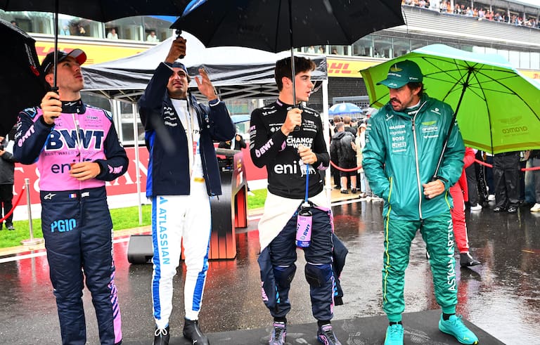Hace unos días, en Bélgica, Pierre Gasly (Alpine), Carlos Sainz (Williams), Franco Colapinto (Alpine) y Fernando Alonso (Aston Martin)
