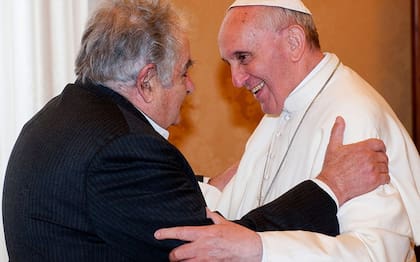 José Mujica y el papa Francisco se entrevistaron en el Vaticano