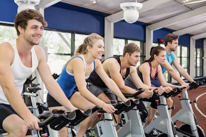 Hacer dos horas diarias de bicicleta durante 30 días puede traer muchas mejoras en el organismo