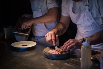 “Hacer que un vegetal sea protagonista en una carta fue un desafío, ya que no existía eso en La Plata”, dice Fernando.