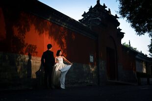 Haciendo fotos de boda cerca de la Ciudad Prohibida de Pekín el año pasado