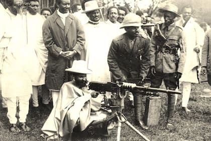 Haile Selassie al frente de la resistencia etíope. Luego debió exiliarse en Londres