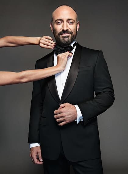 Halit Ergenç, el hombre del año para la revista GQ, en su edición turca