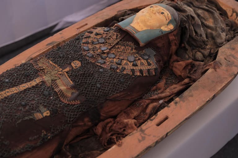 El hallazgo egipcio que revolucionó a los arqueólogos: el magno cementerio con momias en perfecto estado 