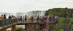 Cataratas del Iguazú: retiraron más de 400 kilos de monedas del fondo