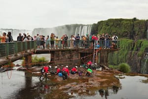 Cataratas del Iguazú: retiraron más de 400 kilos de monedas del fondo