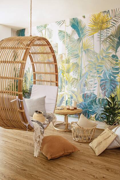 Hamaca de Wood Market y empapelado de Enamorada del Muro