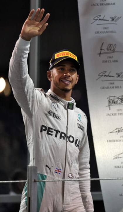 Hamilton ganó la última carrera del año
