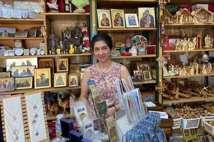 Hanan Salem, dueña de una tienda en Nazaret