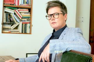 Hannah Gadsby, la comediante que dejó el stand up con un especial consagratorio