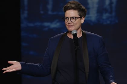 Hannah Gadsby entrega uno de los grandes sets de stand up de nuestra era