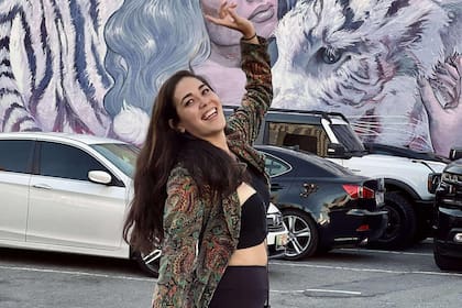 Hannah Kobayashi, originaria de Hawái, lleva más de una semana desaparecida después de perder una conexión de vuelo en Los Ángeles