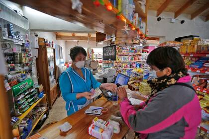 Hantavirus: con dos otros casos, no cede el brote de Epuyén y hay 34 afectados
