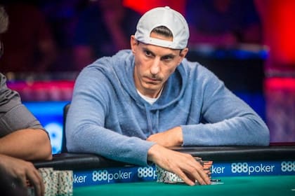 Haralabos Voulgaris, en su época de jugador del circuito profesional de póker