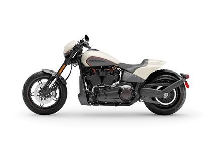 Harley-Davidson FXDR 114. Diseño inspirado en los dragsters y potente motor de 1868 cc