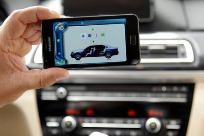 Harman ofrece una aplicación para controlar varias funciones del auto desde el smartphone