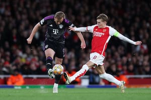 El goleador exquisito y el gambeteador "lesionado", lo mejor de un Arsenal-Bayern Munich espectacular