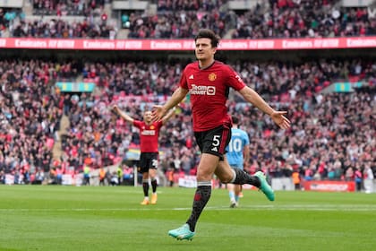 Harry Maguire había recuperado protagonismo en Manchester United durante el primer semestre del año y parecía tener asegurado un lugar en la lista definitiva de 26 jugadores.