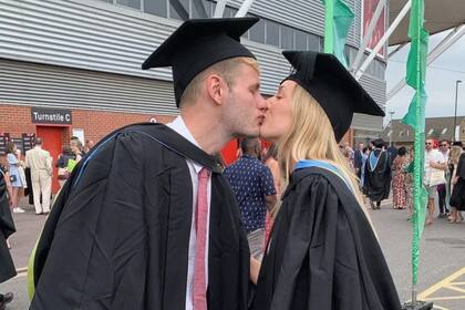 Harry y Nicky tuvieron su graduación tras volver de su viaje por Estados Unidos
