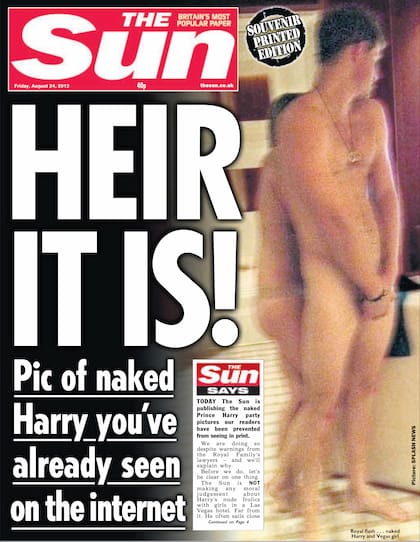 Harry y su tapa de The Sun más bochornosa, con fecha cierta: 24 de agosto de 2012.