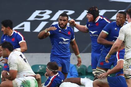 El pilar de 1,84 metros y 114 kilos, en acción en el cruce con Inglaterra, de diciembre último.