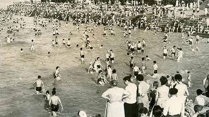 Hasta 1973 estuvo permitido bañarse en la ribera del Río de la Plata. Luego de ello se prohibió, inclusive hasta la actualidad