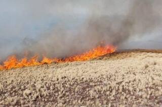 Alerta por el avance del fuego en el cerro Champaquí en Córdoba