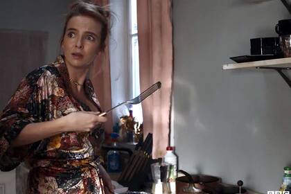 Hasta una espátula puede ser un arma mortal en las manos de Villanelle.