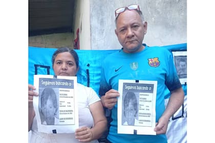 Hasta unos meses, esa era la foto con la que Norma y su marido pedían ayuda para encontrar a su hijo ya que la Justicia formoseña nunca les realizó la actualización del rostro de Juan Agustín