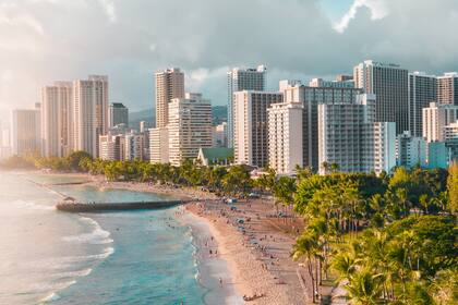 Hawái se mantiene como un lugar caro para vivir debido a su ubicación y a que muchos productos básicos deben enviarse desde otros lugares