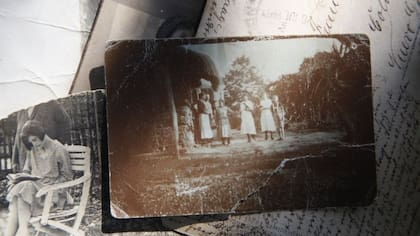 "Hay algunas cartas que dicen, por ejemplo, que había sido un error ir a Nueva Germania", cuenta Kurzwelly