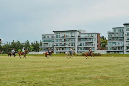Hay buenas canchas cerca de Capital Federal