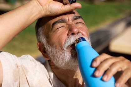 Hay ciertos consejos que seguir para evitar el golpe de calor (Foto: Freepik)