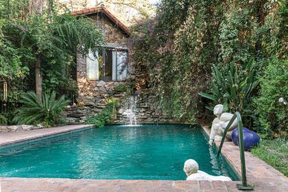 Hay cinco fuentes, en distintos sectores, que atraen una gran variedad de pájaros