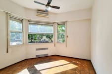 ¿Cuál es el horario ideal para visitar una propiedad antes de comprarla?