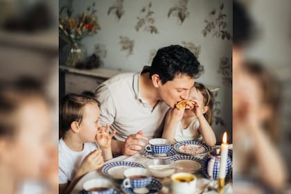 Hay diversas opciones para obsequiarle a un padre (Foto Pexels)