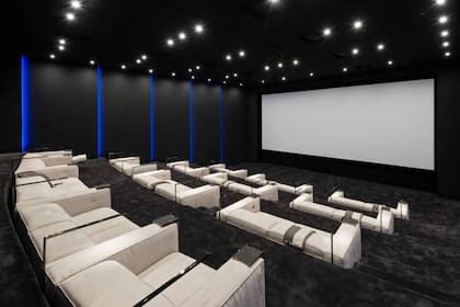 Hay edificios que cuentan con amenities más exclusivos como es el caso de un microcine