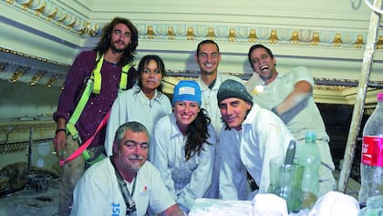 Hay equipo. Parte del Team de restauradores que participó de la puesta a punto del Hotel Casino Carrasco, en Uruguay