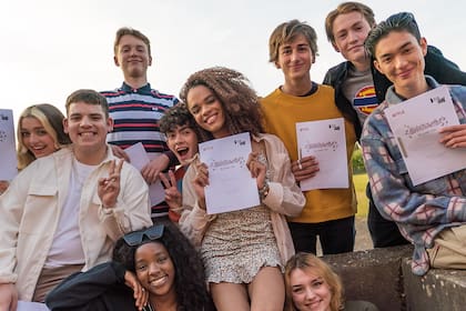 Hay equipo: una decena de jóvenes protagonistas de la serie que es un éxito entre los adolescentes
