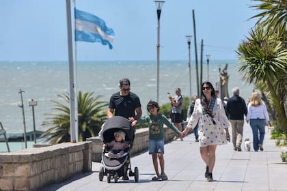 Hay fin de semana largo por el feriado del 25 de mayo