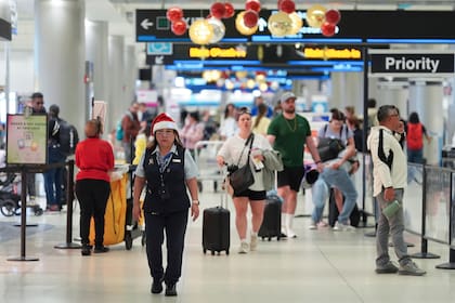 Hay grandes demandas en los aeropuertos de Florida durante Navidad