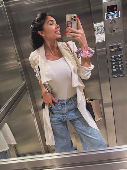 "Hay muchos clientes que no me reconocen porque me despegué de esa parte mediática, pero no reniego de eso porque me generó muchas cosas positivas. Tengo los mejores recuerdos de esa etapa, fue algo muy constructivo en mi vida, algo que yo decidí vivir, vine de Mendoza siendo muy chica con sueños y ganas de crecer y lo logré, así que estoy agradecida a todo eso"