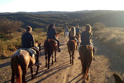 Hay paseos de una hora o de varios días con acampe
