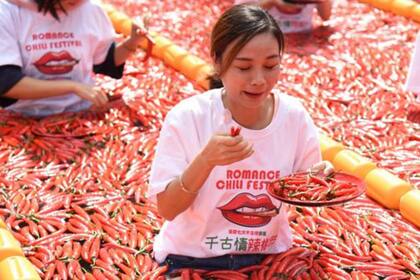 En el mundo existen varios concursos de consumo de chile o ají, como el de la ciudad china de Hanghzou