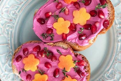 Hay polvos para lo que te imagines: para energizarte, para alcalinizar, relajarte, volverte más fuerte, más bella, despierta y hasta alegre.