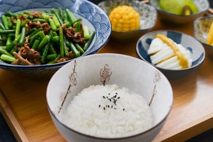 Hay que tener cuidado porque el arroz mal refrigerado puede ocasionar malestares digestivos (Foto Pexels)