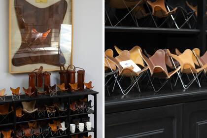 “Hay sillas que dejamos envejecer y se vuelven cada vez más atractivas”, explica Santiago sobre la funda del cuadro y la pieza que se refleja en él, a la que le tiene un cariño especial. En la estantería, las BKF en miniatura —a escala 1:6— conquistan como pequeños objetos decorativos.