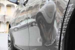 El accesorio para los autos que evita que lo rayen o lo choquen cuando está estacionado